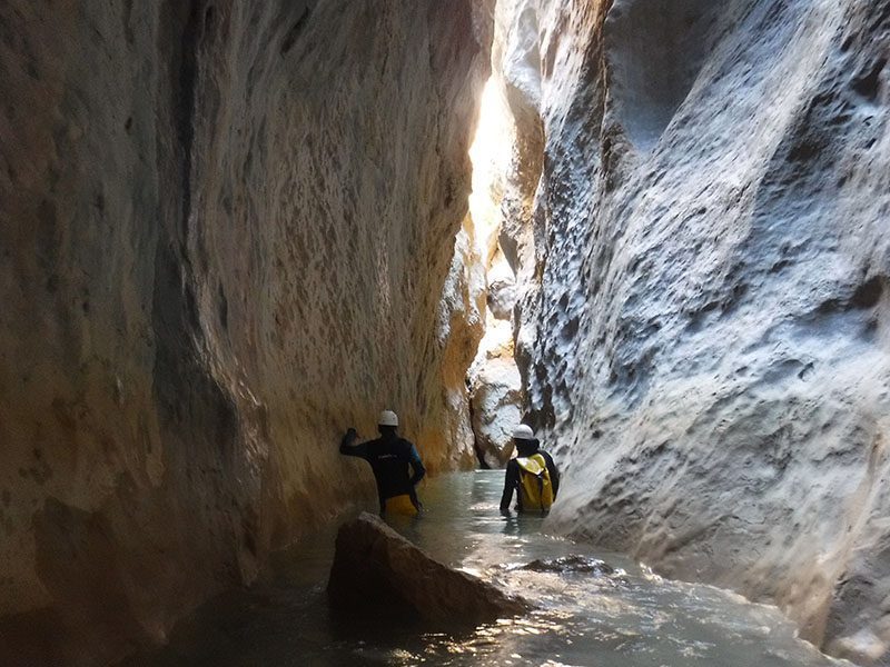 Guías Roca y Agua - Barranquismo en la Sierra de Guara - Descenso de barrancos en Guara - Nacho Segorbe