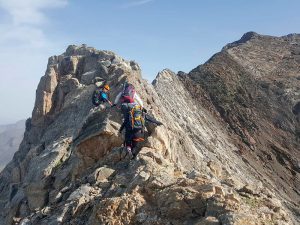 Guías Roca y Agua Benasque y Sierra de Guara ascensión a picos de 3000 metros con guía de montaña Cresta de Espadas a Posets