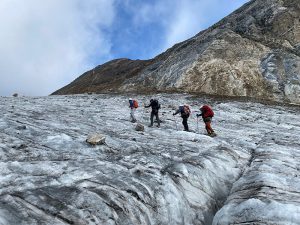Guías Roca y Agua Benasque y Sierra de Guara ascensión a picos de 3000 metros con guía de montaña Vignemale